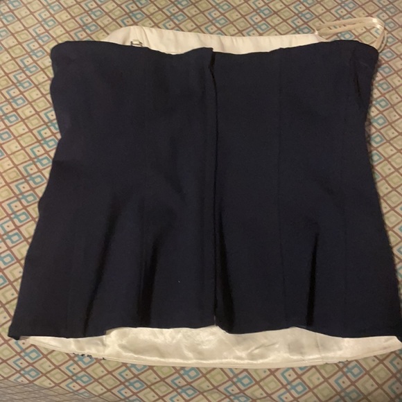 Top - Picture 2 of 2